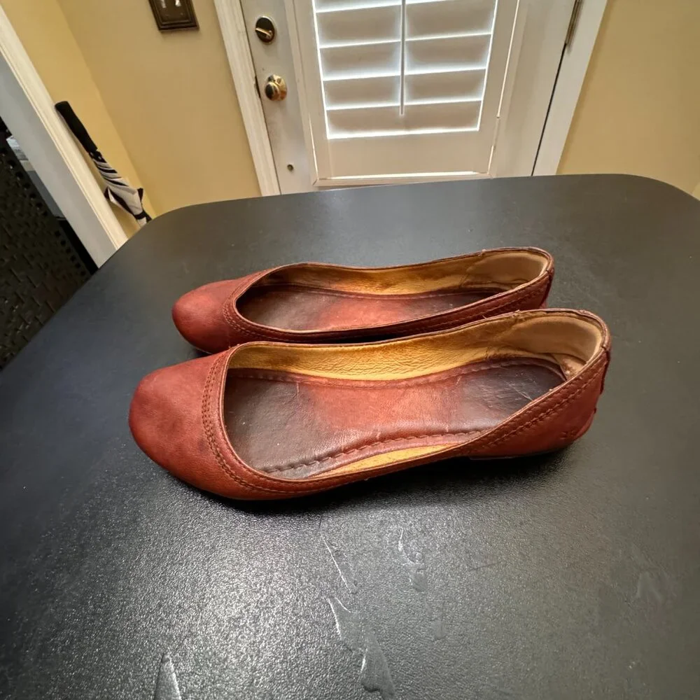 Frye Carson ballet flats tan size 7.5